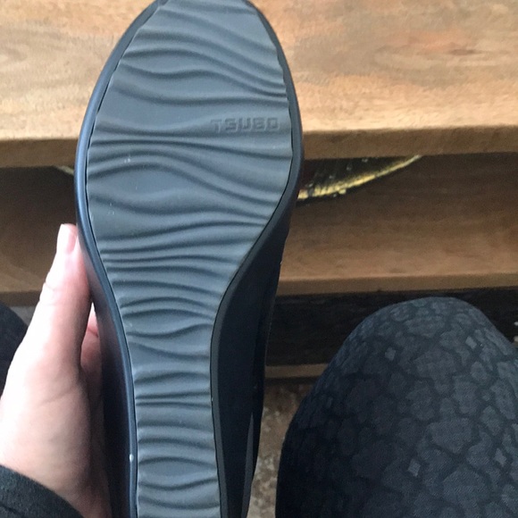 Tsubo Wedge shoes, grey suede black patent - Picture 4 of 4